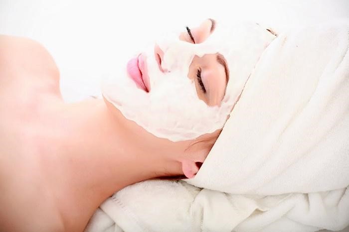 Đắp mặt nạ cung cấp dưỡng chất cần thiết cho da