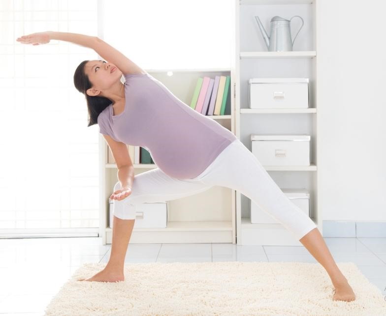 Lựa chọn bài tập thể thao phù hợp sẽ giúp chị em khỏe mạnh và tốt cho cả mẹ và em bé