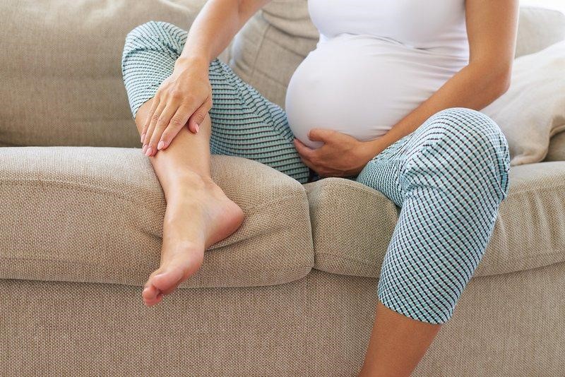 Mẹ cần có biện pháp để giảm phù nề khi mang thai