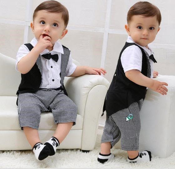 Chọn trang phục cho bé trai 1 tuổi cần lưu ý những gì?